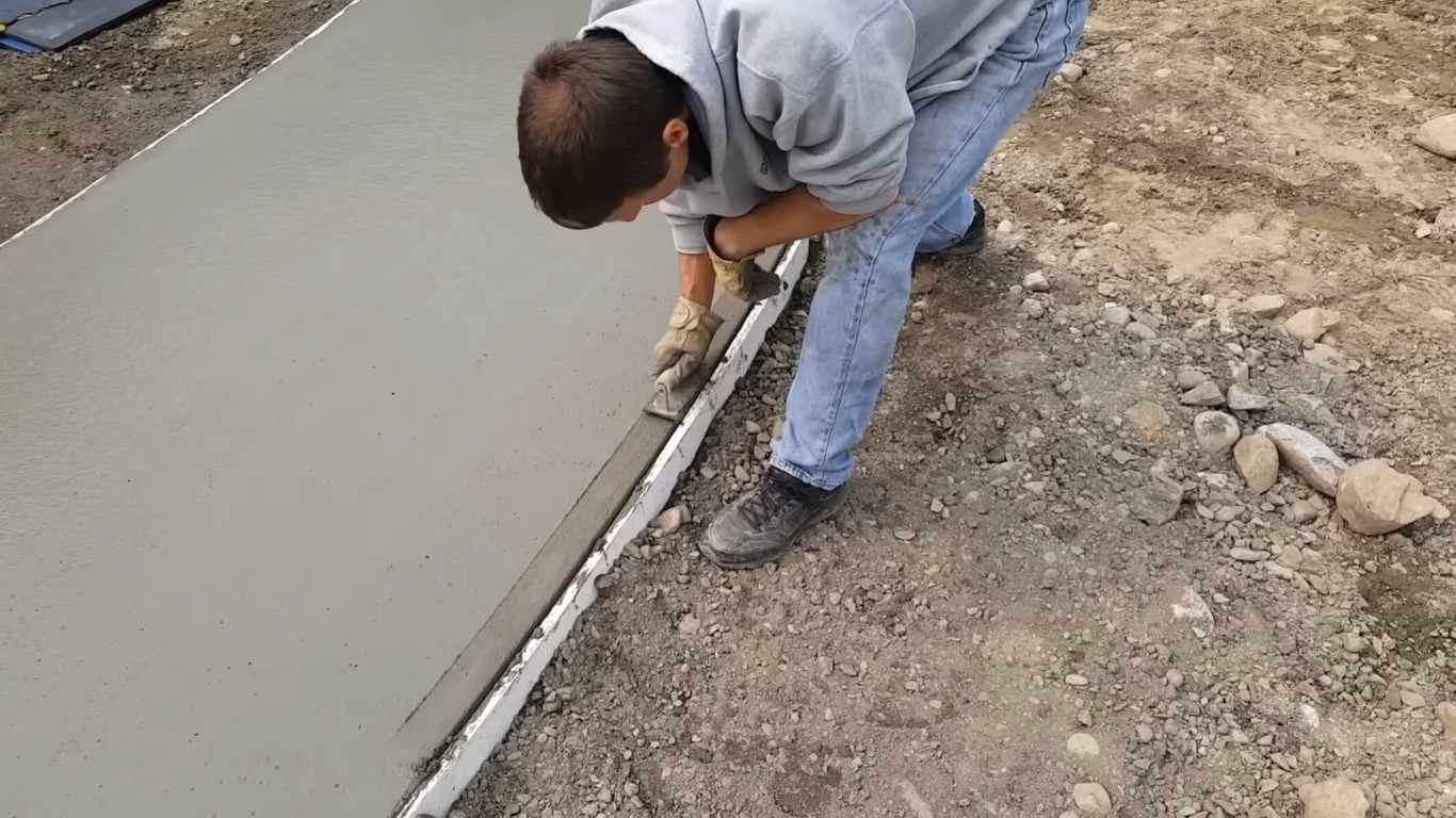 Detailed concrete work and finishing